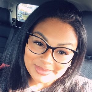 Meet your Posher, Erica